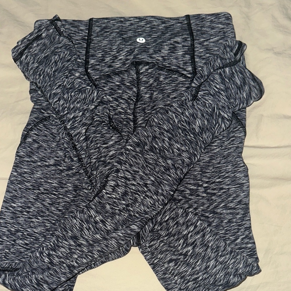 Lululemon Gray Patterned leggings